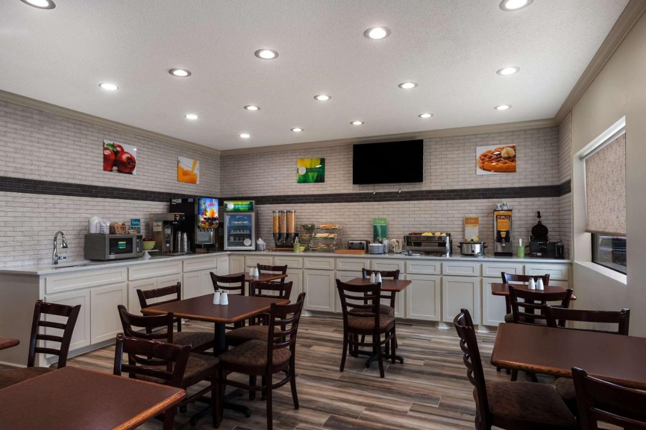 Quality Inn & Suites Pearl-Jackson Zewnętrze zdjęcie