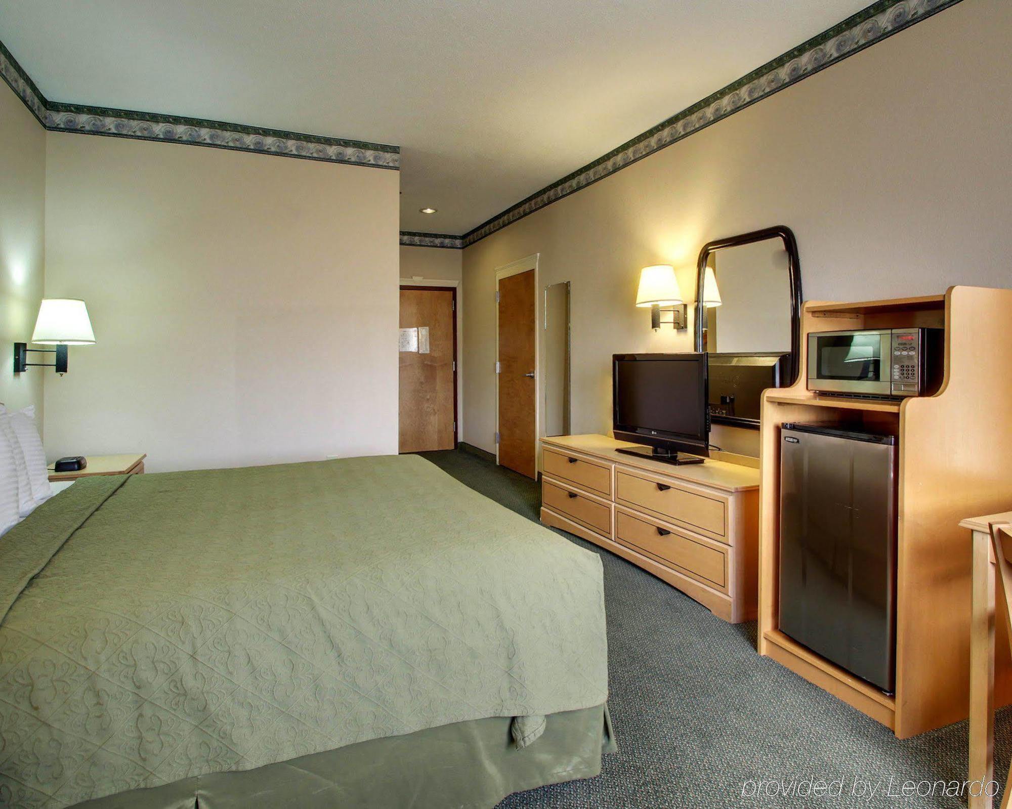 Quality Inn & Suites Pearl-Jackson Zewnętrze zdjęcie