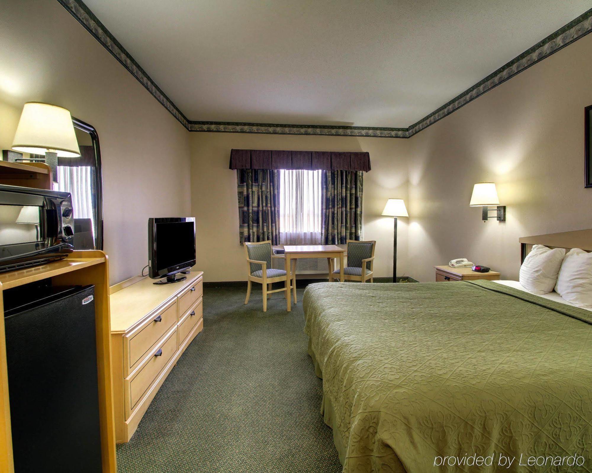 Quality Inn & Suites Pearl-Jackson Zewnętrze zdjęcie