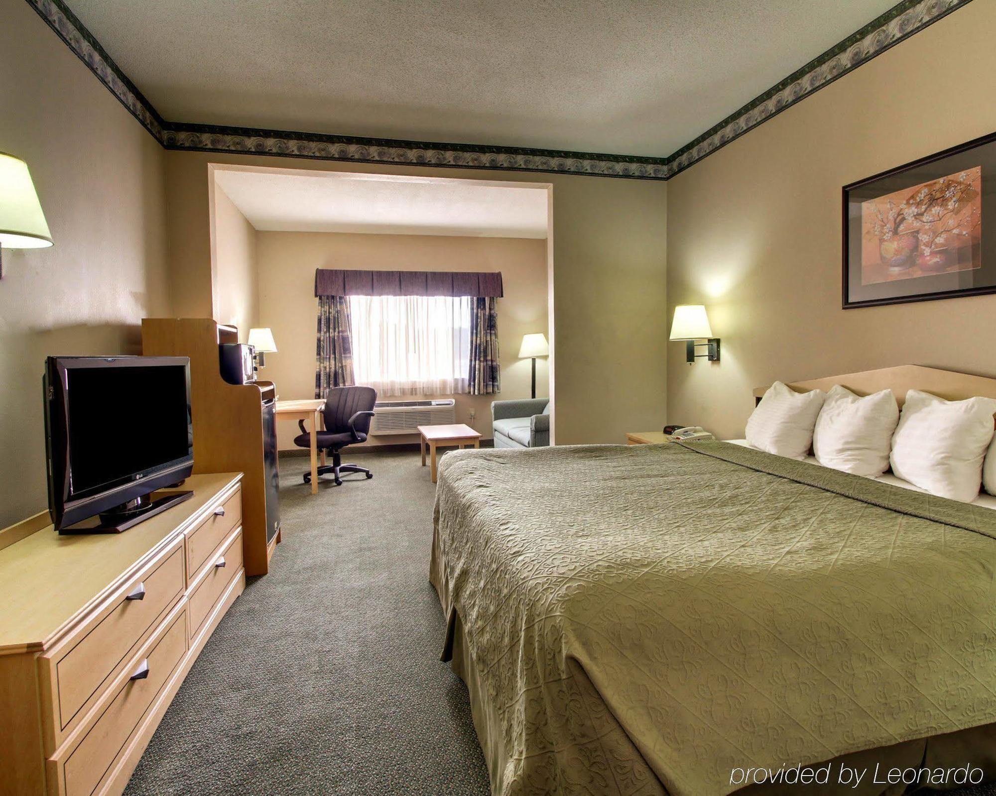 Quality Inn & Suites Pearl-Jackson Zewnętrze zdjęcie
